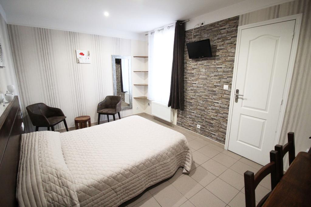 Hotel Des Pyrenees Paris Quarto foto